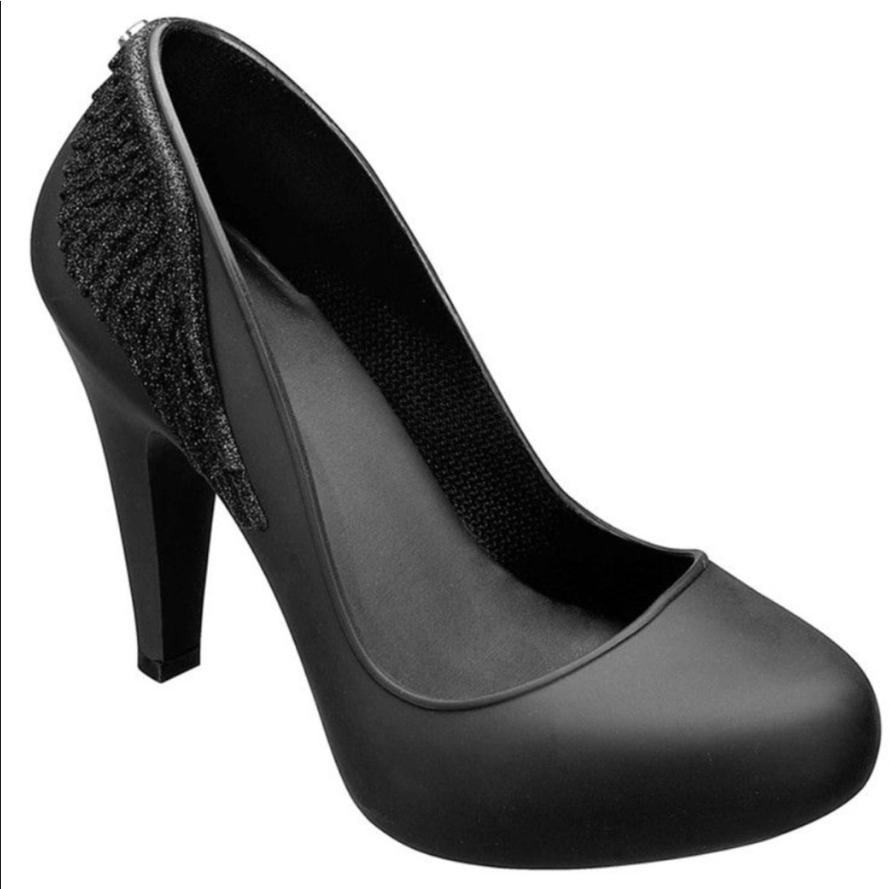 My new MUST FIND obsessions.